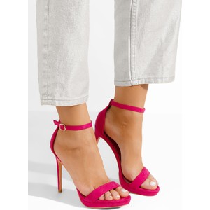 Różowe sandały Zapatos na szpilce z klamrami