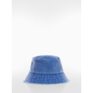 Niebieska czapka Mango