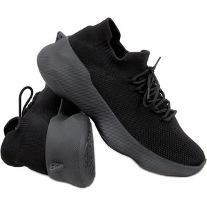 Czarne buty sportowe ButyModne w sportowym stylu z płaską podeszwą z tkaniny