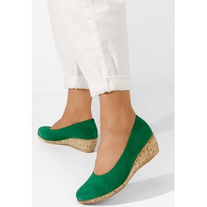 Zielone czółenka Zapatos na koturnie