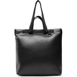 Czarna torebka Calvin Klein na ramię średnia matowa