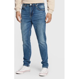 Niebieskie jeansy LTB w street stylu