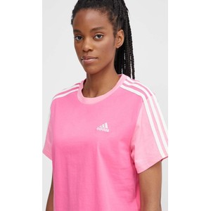 Różowy t-shirt Adidas w sportowym stylu z bawełny