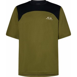 Zielony t-shirt Oakley z krótkim rękawem w sportowym stylu
