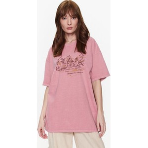 Różowy t-shirt Bdg Urban Outfitters w młodzieżowym stylu z okrągłym dekoltem