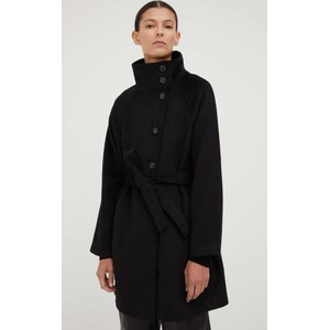 Czarny płaszcz Bruuns Bazaar