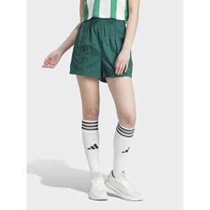 Zielone szorty Adidas w sportowym stylu