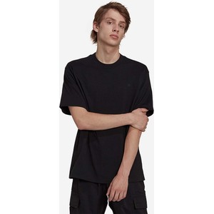 Czarny t-shirt Adidas Originals w sportowym stylu z bawełny
