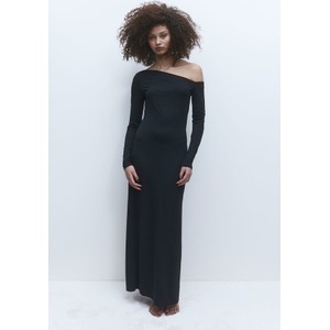 Czarna sukienka H & M maxi z długim rękawem