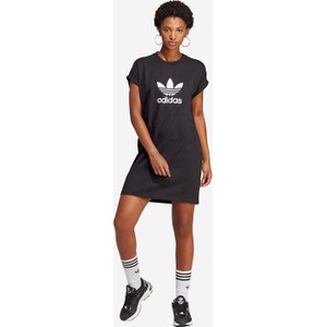 Czarna sukienka Adidas Originals prosta mini w sportowym stylu