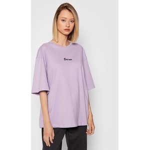 Fioletowy t-shirt NA-KD z krótkim rękawem w stylu casual