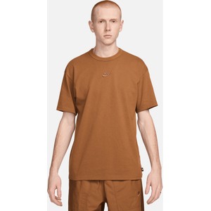 Brązowy t-shirt Nike z krótkim rękawem w sportowym stylu z dżerseju