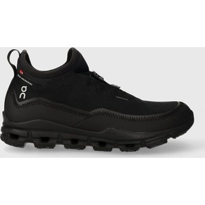 Czarne buty sportowe On-running w sportowym stylu z płaską podeszwą