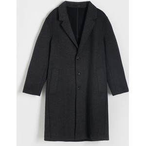 Czarny płaszcz męski Reserved z tkaniny