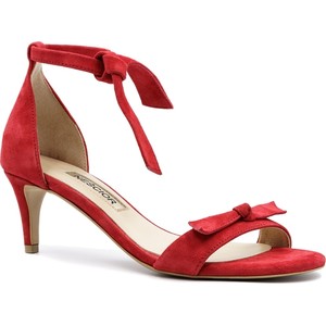 Czerwone sandały Neścior w stylu klasycznym sznurowane