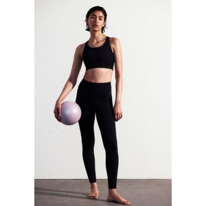 Czarne legginsy H & M w sportowym stylu