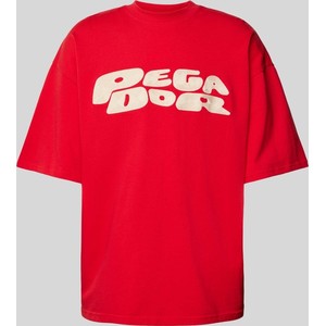 Czerwony t-shirt Pegador z nadrukiem z krótkim rękawem z bawełny