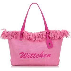 Różowa torebka Wittchen na ramię z breloczkiem w stylu boho