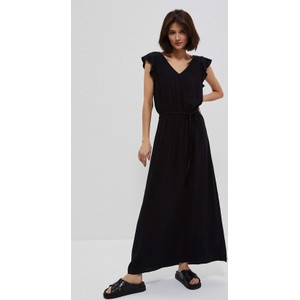 Czarna sukienka Moodo.pl maxi z krótkim rękawem z dekoltem w kształcie litery v