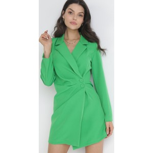 Zielona sukienka born2be kopertowa w stylu casual z dekoltem w kształcie litery v