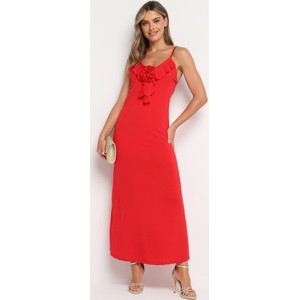 Czerwona sukienka born2be z dekoltem w kształcie litery v