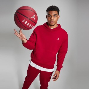 Czerwona bluza Jordan w młodzieżowym stylu