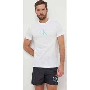T-shirt Calvin Klein z bawełny z krótkim rękawem