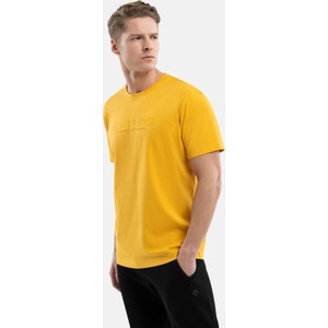 Żółty t-shirt Volcano z bawełny z krótkim rękawem w stylu klasycznym