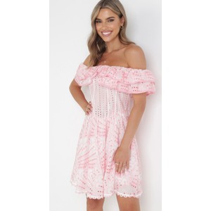 Różowa sukienka born2be mini w stylu casual z tkaniny