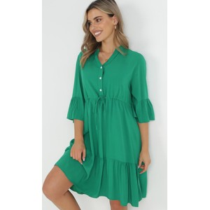 Zielona sukienka born2be z dekoltem w kształcie litery v z długim rękawem