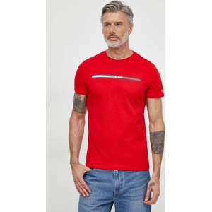 Czerwony t-shirt Tommy Jeans z bawełny z nadrukiem w młodzieżowym stylu