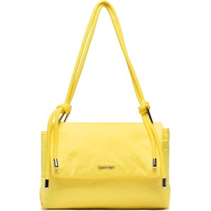 Żółta torebka Calvin Klein średnia matowa