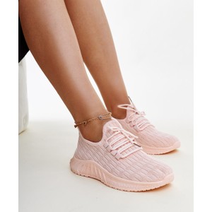 Różowe buty sportowe Gemre sznurowane