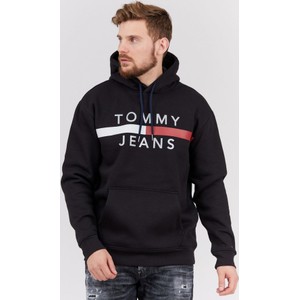 Czarna bluza Tommy Jeans w młodzieżowym stylu